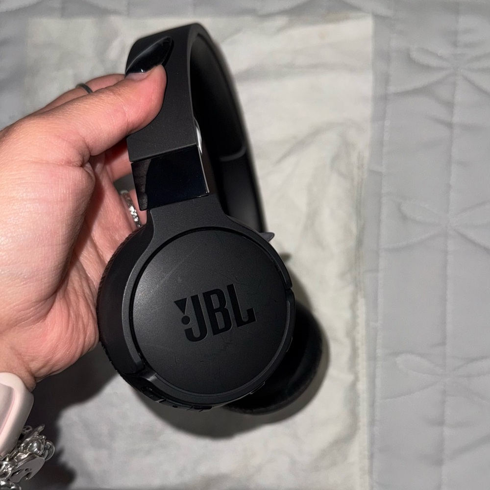 JBL Tune 520BT
